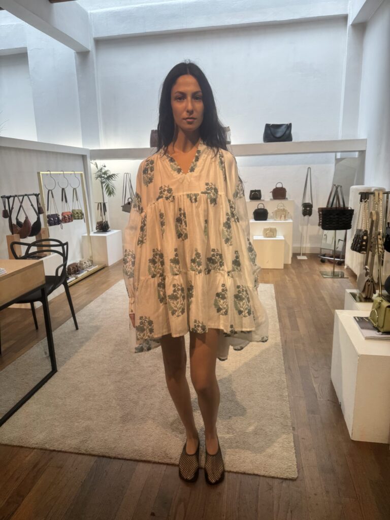 Elleblue Daisy Kleid white