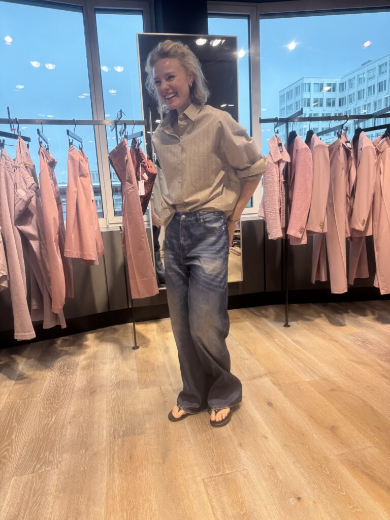 Nine in the morning Edda Pant