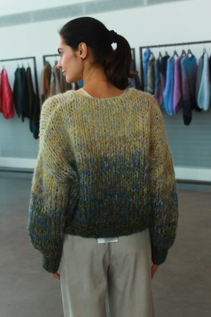 Maiami Fleecy Alpaca Ombre V-Neck Pulli