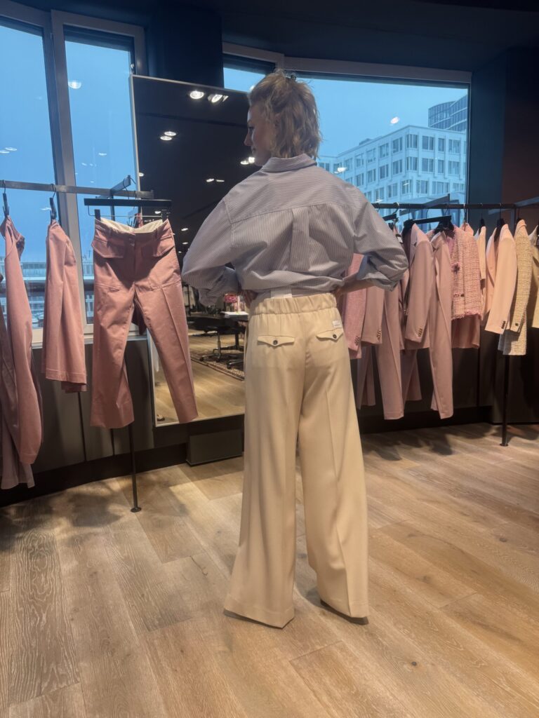 nine in the morning Sirena Hose